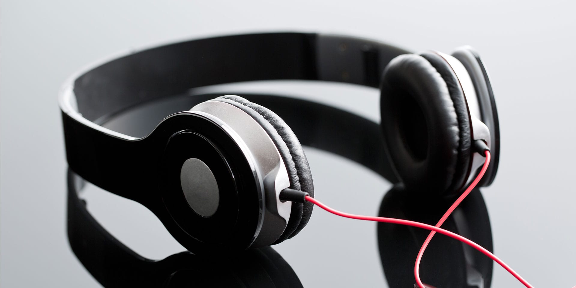 headphonesslide01 Üçsan Plastik